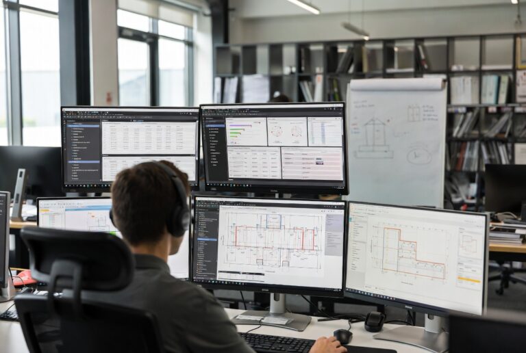 Best construction estimating software for accurate cost estimation, quantity takeoffs, and project bidding